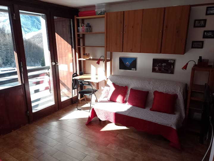 Large Bright Studio With Balcony On Valley Wifi - Valtournenche
