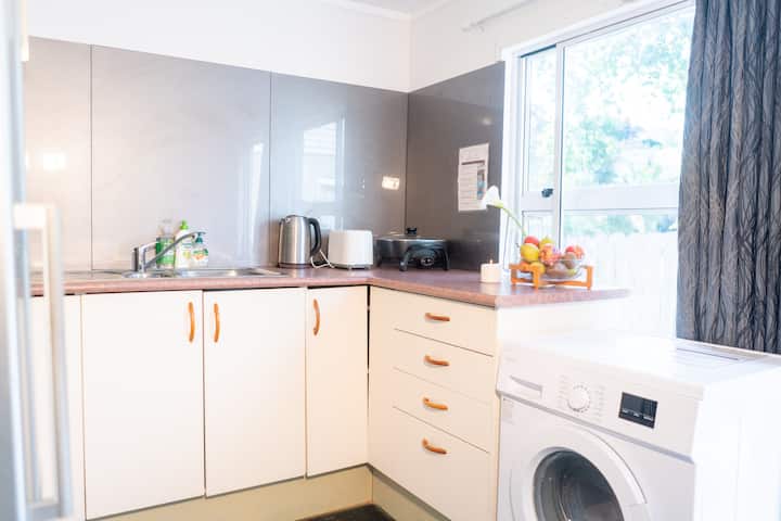 Cabin Atawhai - Tiny Home Getaway - Auckland