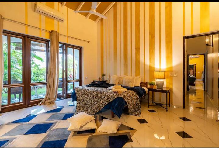 Bedroom 1 image 2