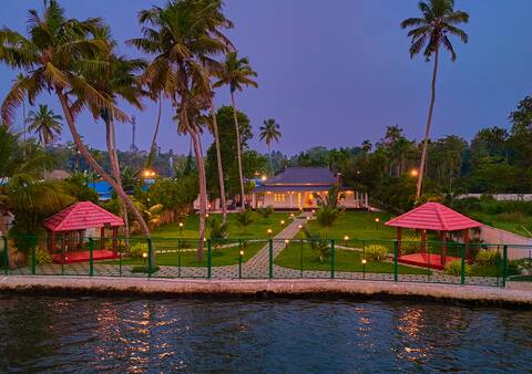 Kollam Backwater Villa | Pets Welcome