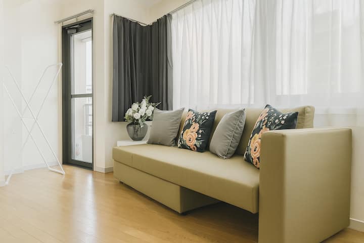 Room 302, 3rd floor, elevator available, 1 stop by train, direct