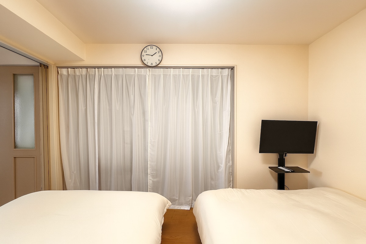 Room 302, 3rd floor, elevator available, 1 stop by train, direct