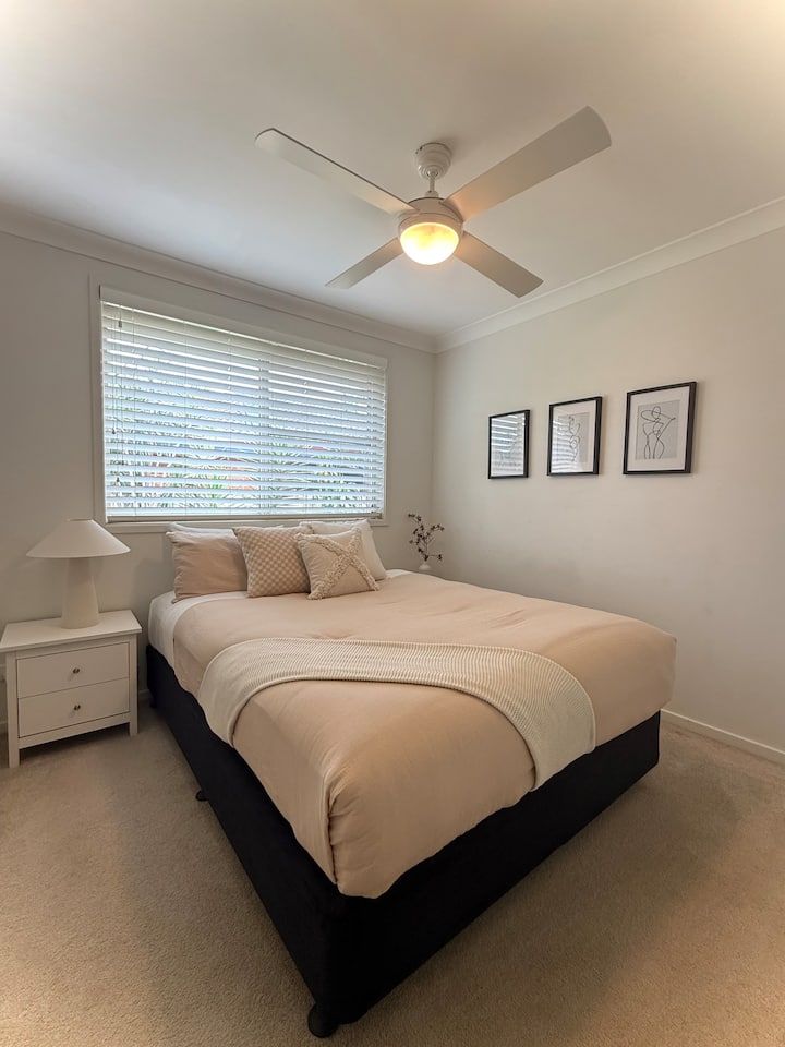 Საწოლი 15 × 203 სმ