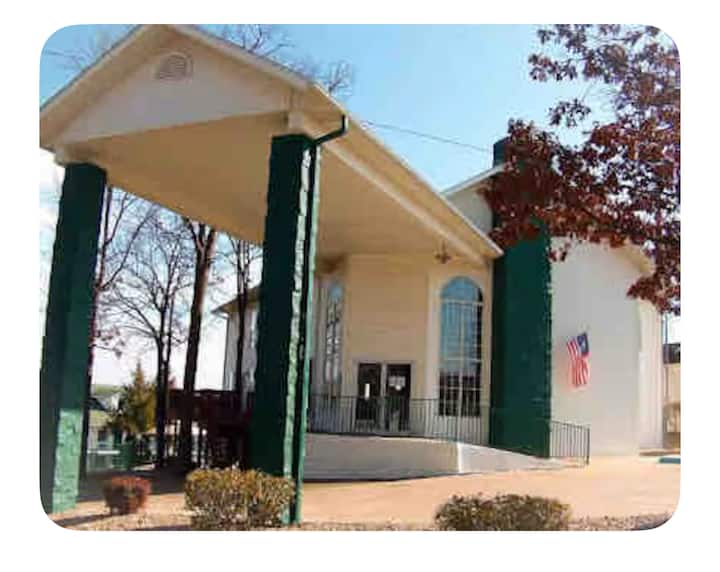 Two Bed 2 Bath Condo + Free Show Tix - Branson, MO
