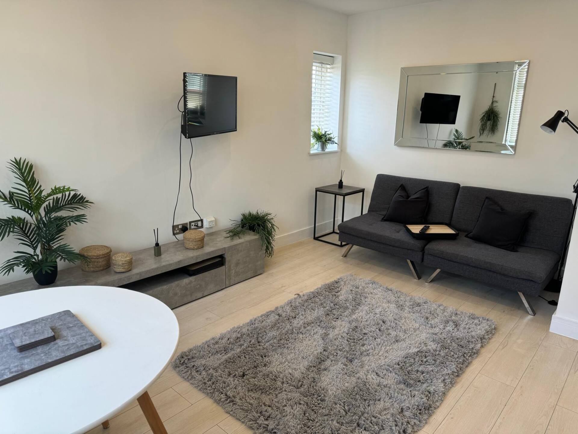 Hadleigh Hideout | 1-Bed Apt & Free Parking