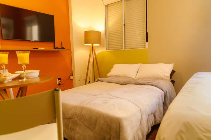 4 Hósp, Ar Cond, Cozinha Equipada/santa Casa/ufrgs - Porto Alegre
