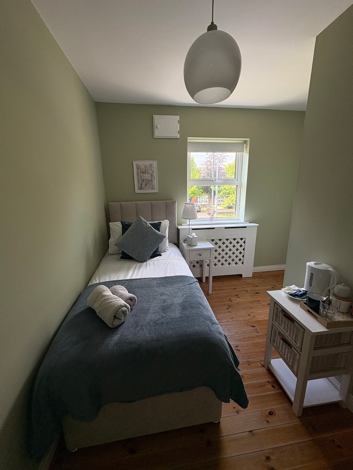 Killarney Stay With Female Host  For Women - アイルランド キラーニー