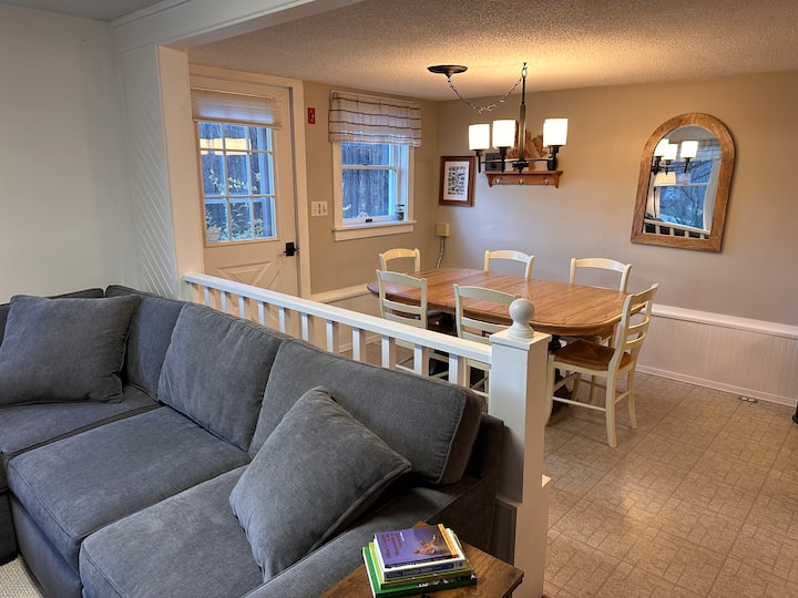 Maple Run Guesthouse – Lakeside Retreat @ Okemo - Ludlow, VT
