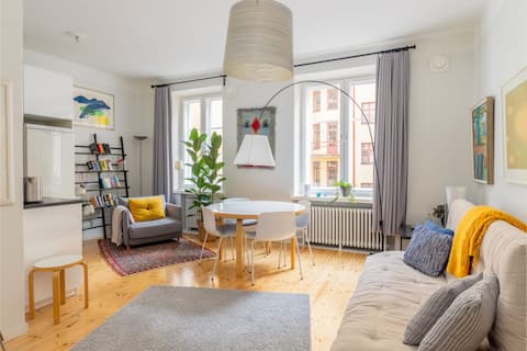 Successful Airbnb property: Enjoy the city center in a century-old house in Etu Töölö