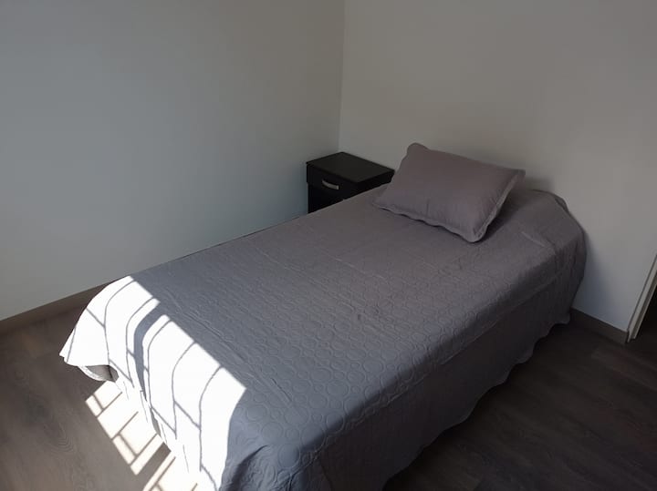 غرفة النوم 2