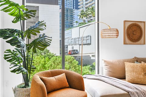 Popular Airbnb listing: A True Home, Free Parking, 3 BD newly renovated in Brickell Village