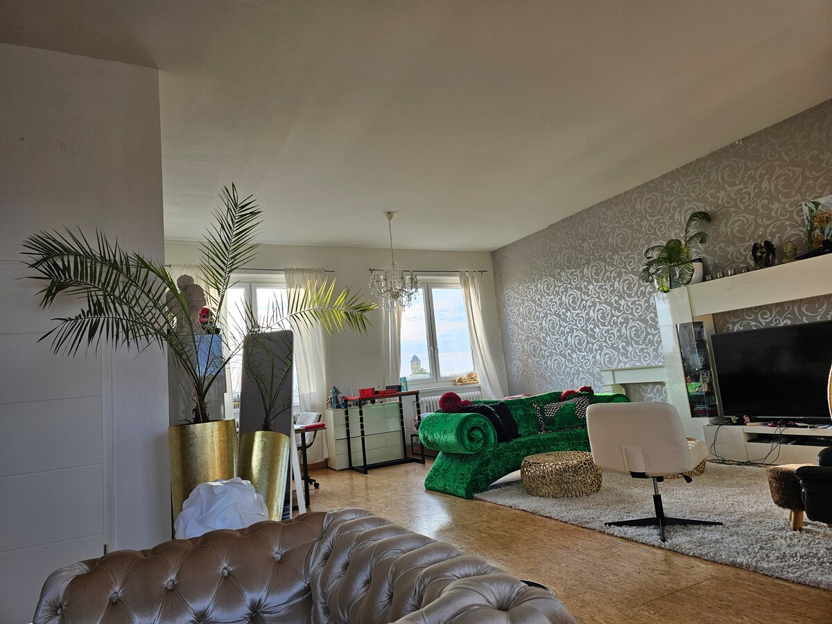 Top performing Airbnb: Loft "New York" 2 bedrooms 2 queen size beds in Wahren