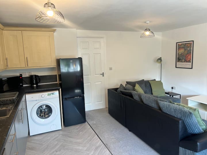 Modern Flat | Long Stays | Monthly Discount! - London Gatwick Airport (LGW)