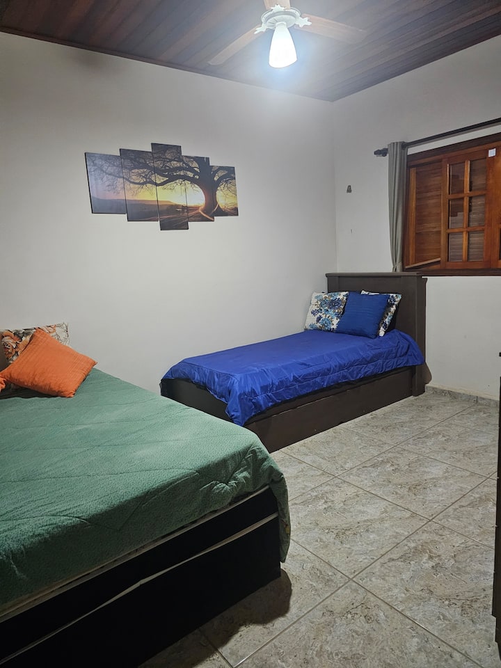 საძინებელი 4