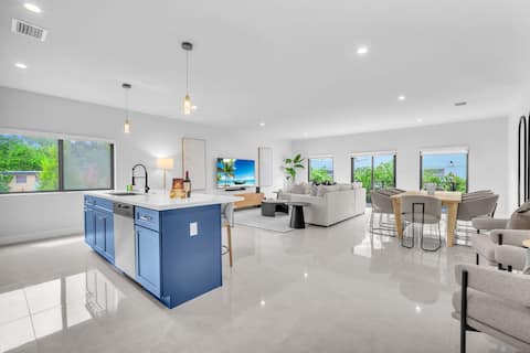 Top performing Airbnb: Casa Amoret – Brand New Relaxing Retreat in North Grapeland Heights