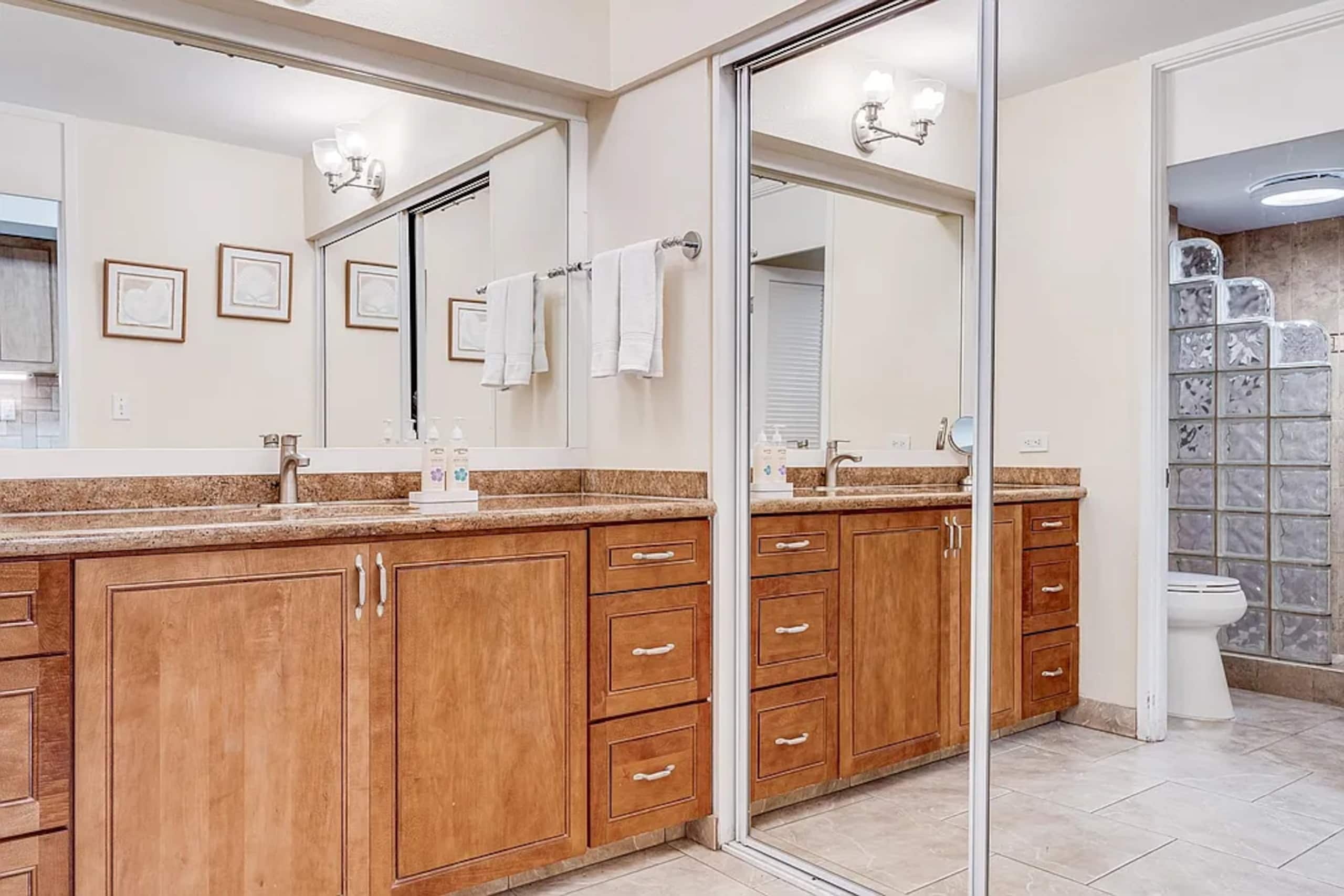 Condo in Lahaina · ★4.75 · 1 bedroom · 2 beds · 1 bath - Image 10
