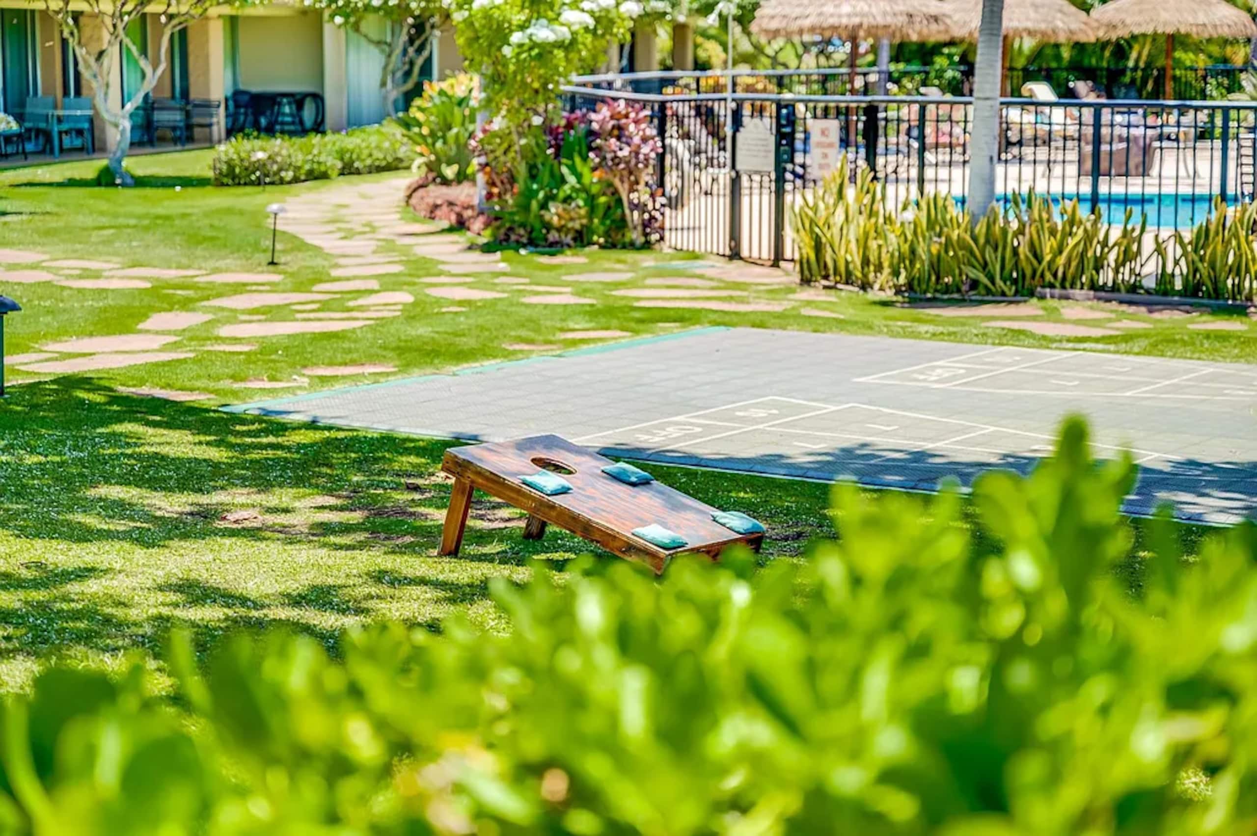 Condo in Lahaina · ★4.75 · 1 bedroom · 2 beds · 1 bath - Image 14