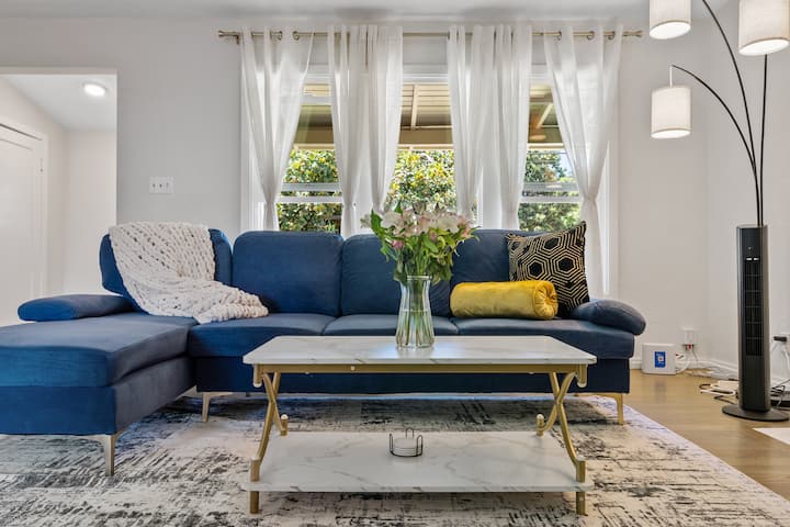 Perfectlocation!4bed2bthnext2santanarow/valleyfair - San Jose, CA