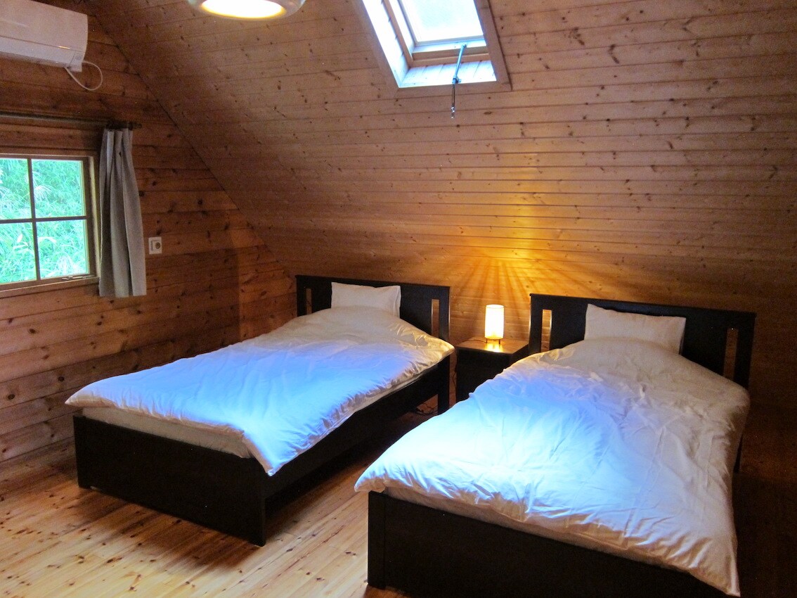 საძინებელი 1