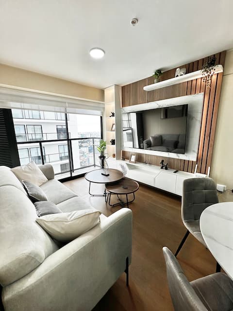 Luxury | Private Balcony | 3BR floor 27