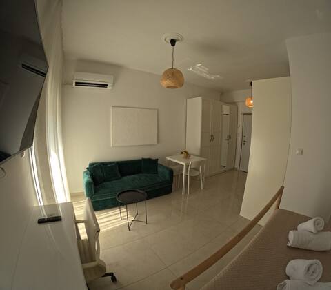 Successful Airbnb property: Little Big Athens in ΙΠΠΟΚΡΑΤΕΙΟ