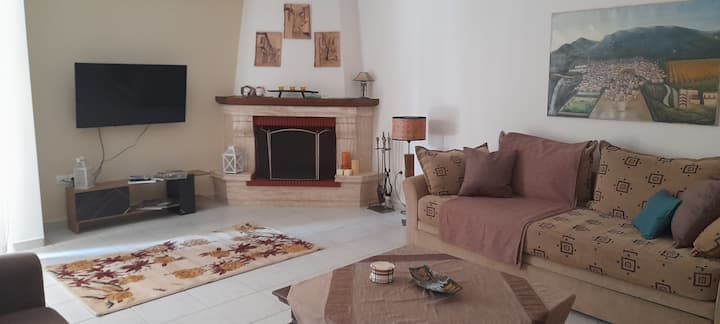 Stravos-platanos Apartment - Науса