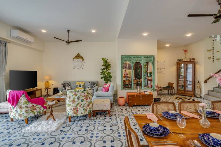 Living room image 2