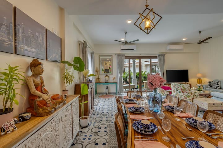 Dining area image 3