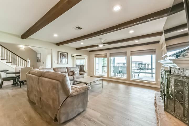 Sbv Lake House - Crosby, TX