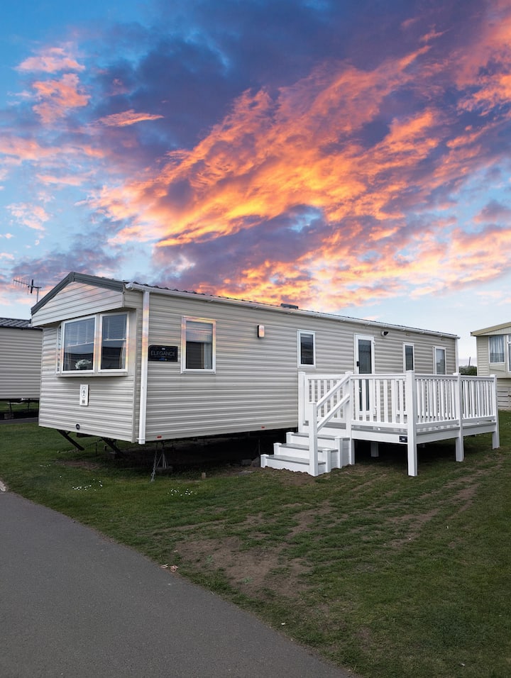 The Willow Caravan Cliff Top Coastal Retreat - Eyemouth