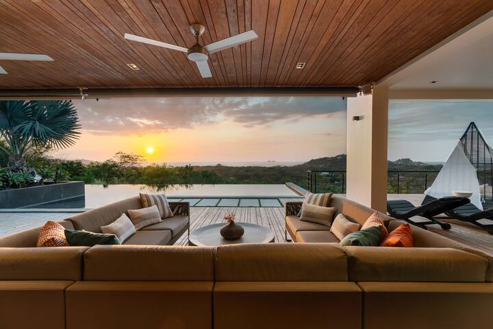 Luxury Villa with stunning views! - Fully Staffed