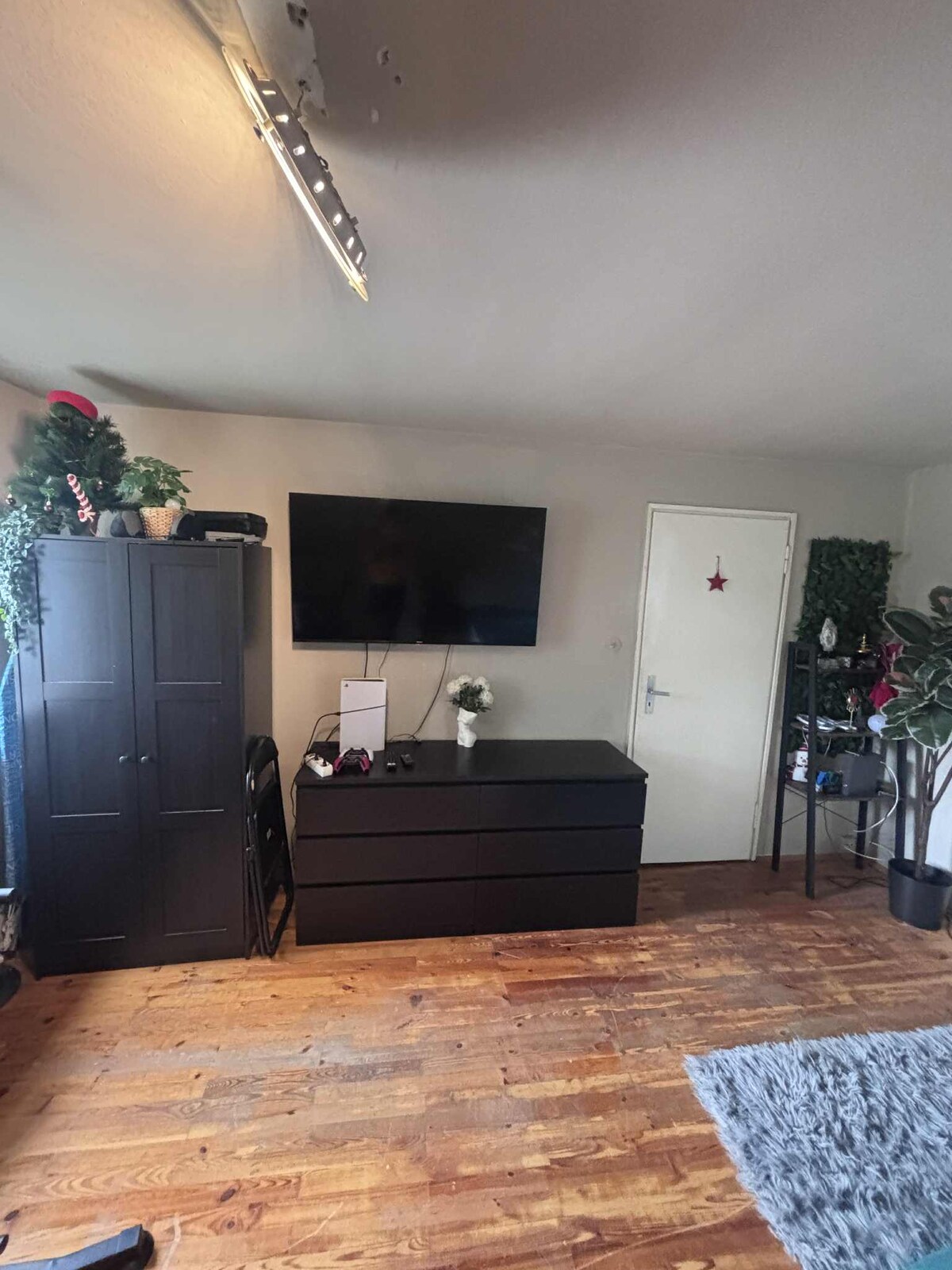 Leistungsstarkes Airbnb: Charming 1-Bed Studio Close to Downtown in Ramersdorf