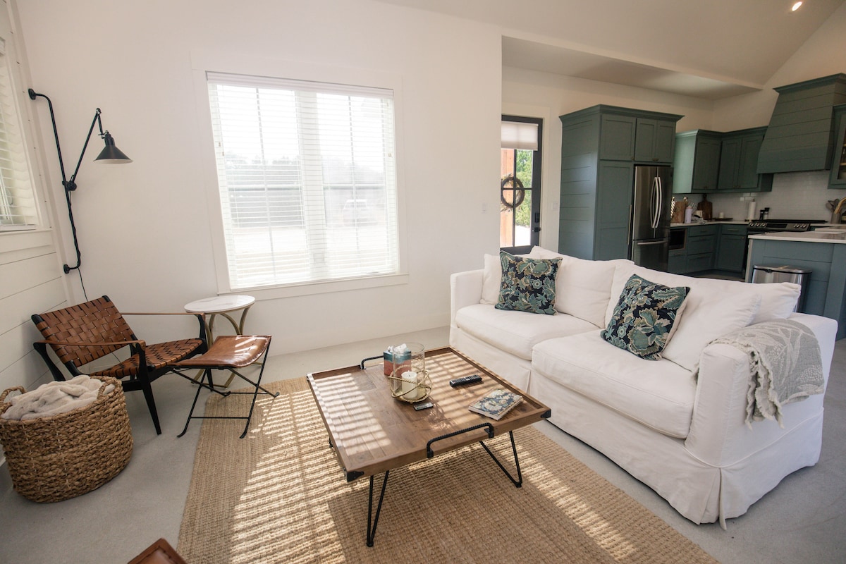 Top performing Airbnb: The Retreat at Shooting Star Ranch in Bandera