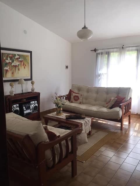 Anuncio de Airbnb popular: Traslasierras Valley Manor en Villa Las Rosas