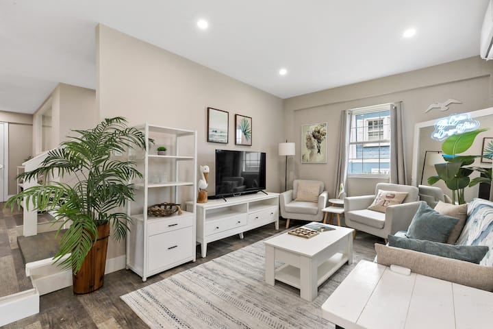The Queen's Quarters | King Bed | Ac | Walkable - U.S. Virgin Islands