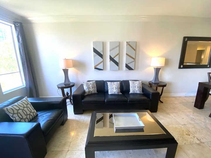 Las Vegas Strip Private Residences Condo 3-24 - Paradise