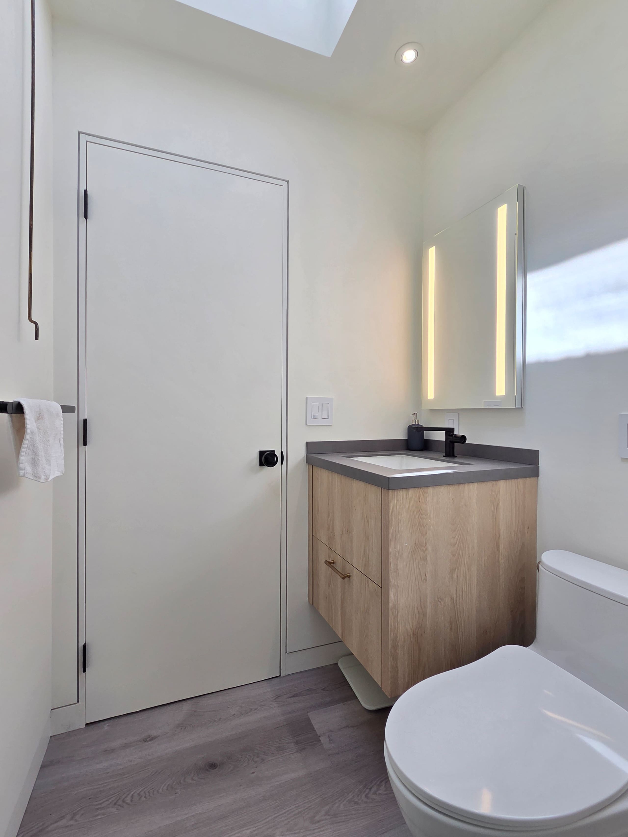 Home in San Francisco · ★4.97 · 2 bedrooms · 2 beds · 2 baths - Image 34
