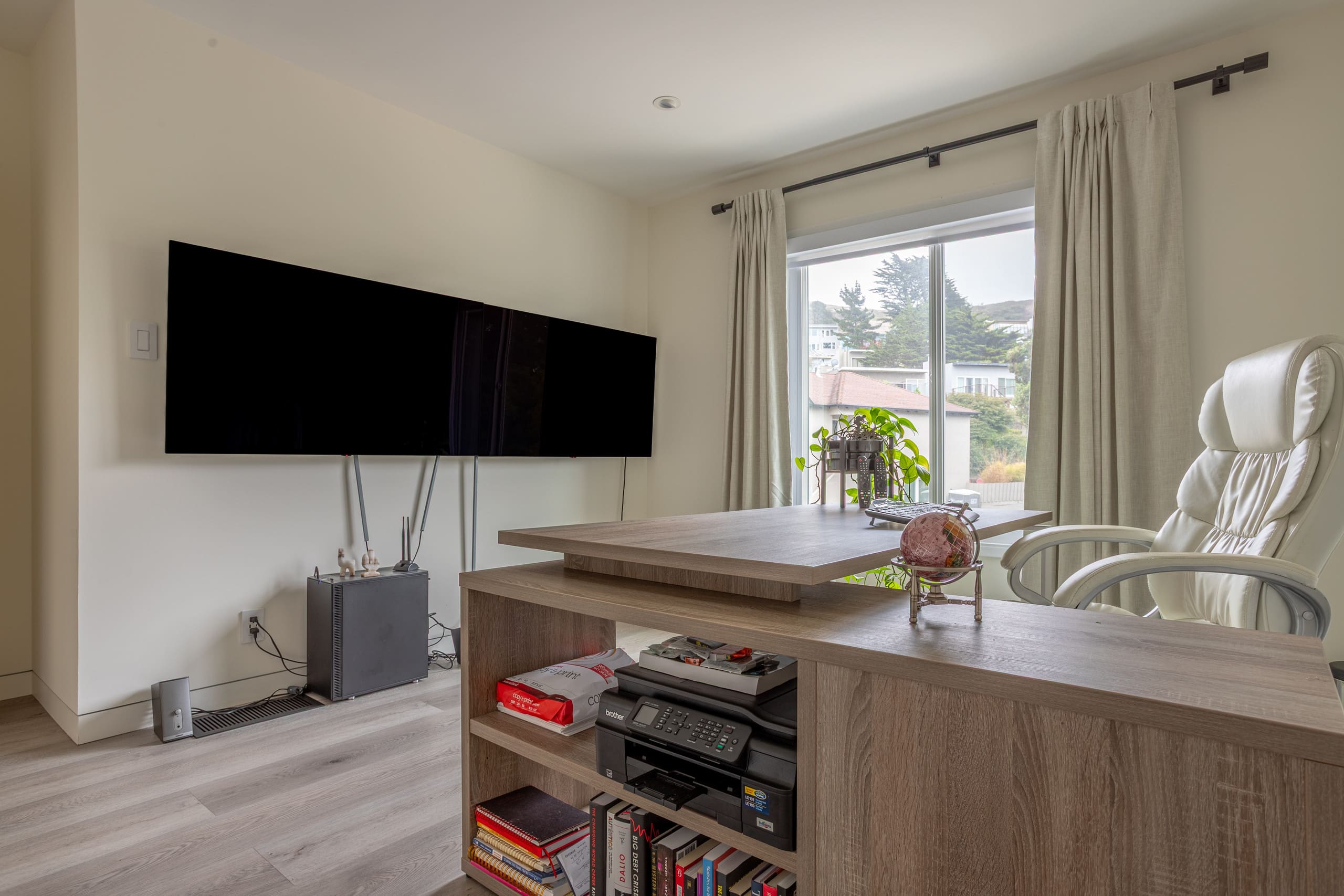 Home in San Francisco · ★4.97 · 2 bedrooms · 2 beds · 2 baths - Image 37