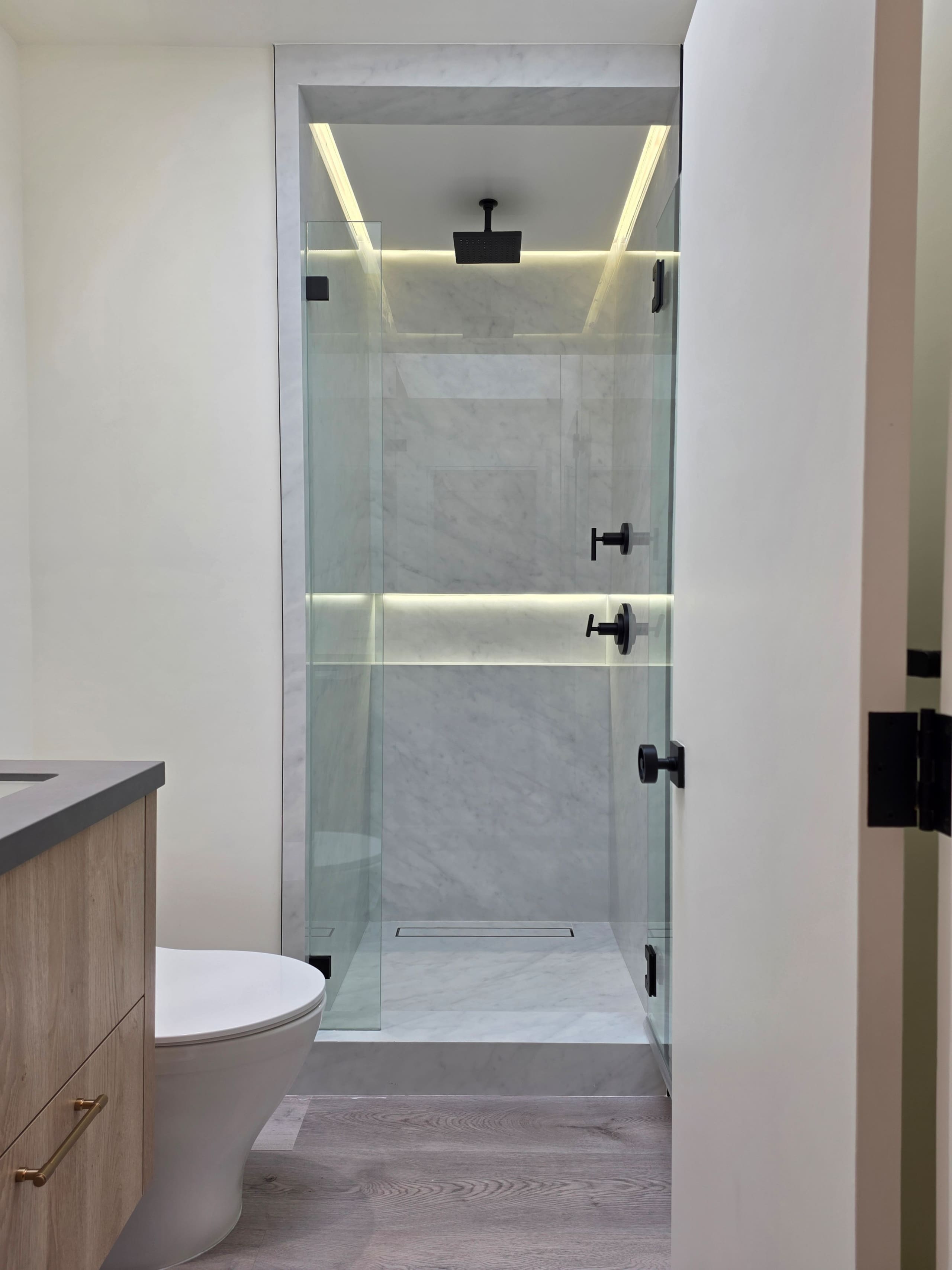 Home in San Francisco · ★4.97 · 2 bedrooms · 2 beds · 2 baths - Image 32