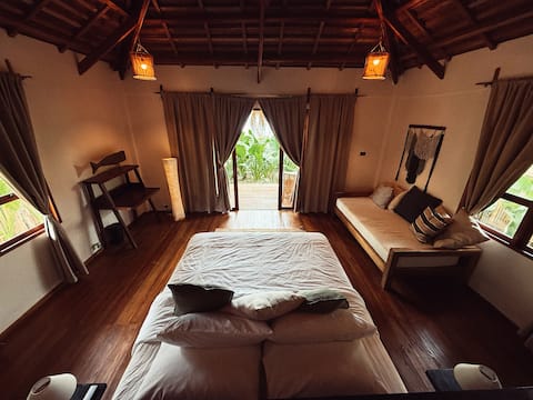 BAIA Palawan Suite, private beach access