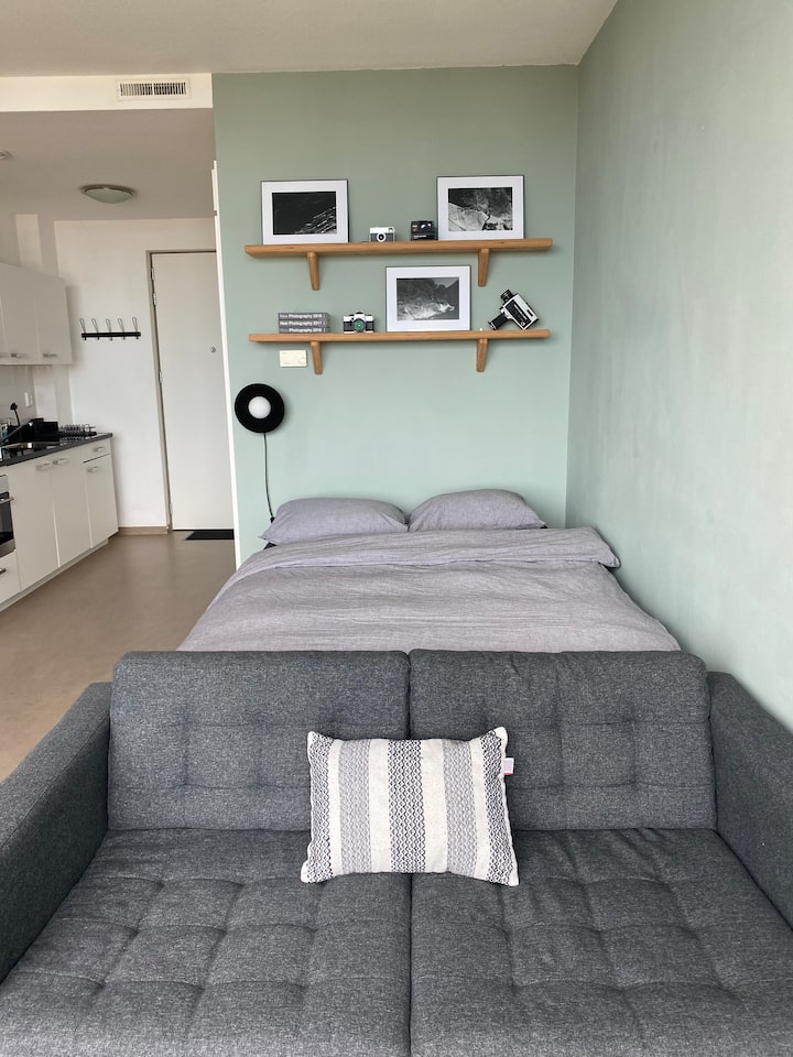 Bright Studio With Canal View - Amsterdam