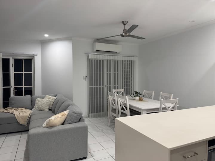 Darwin Golfside Retreat | Bnb On The Tee - Casuarina, NT, Avustralya