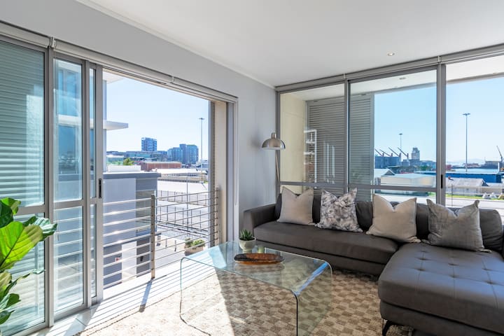 Harbour Bridge, Foreshore, V & A Waterfront