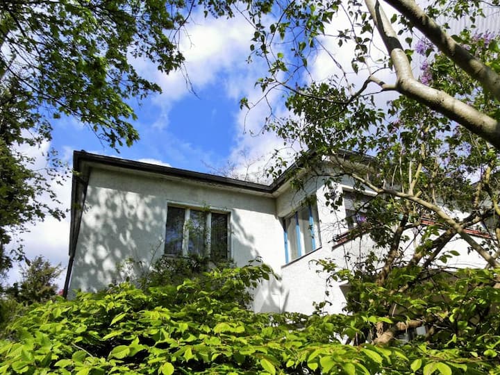 Charming 1948 Berlin House With Garden & Terrace - Berlin