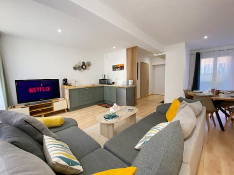 Popular Airbnb listing: Modern apartment in the center of Dieppe in Dieppe