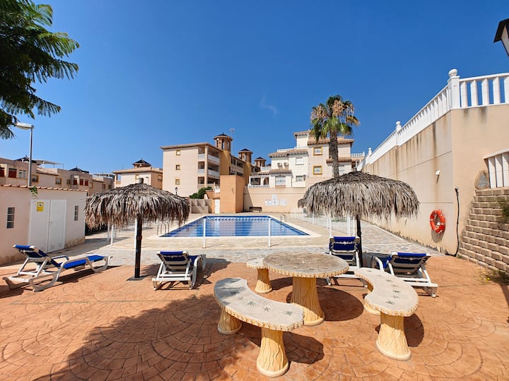 Chill At Terrace & Enjoy Wide Pool Home - Cabo Roig