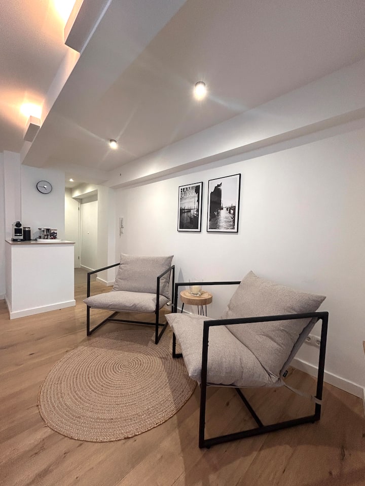 Charmantes Studio Zentral In Hamburg-eppendorf - Hamburgo