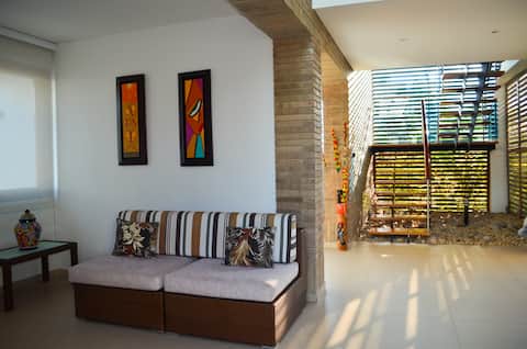 Popular Airbnb listing: Premium house in Chinauta private pool and jacuzzi in Fusagasugá