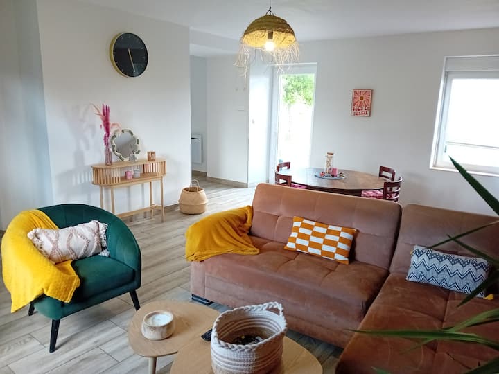 Le Gîte D'elisa
Charmante Maison En Pierre - Vire