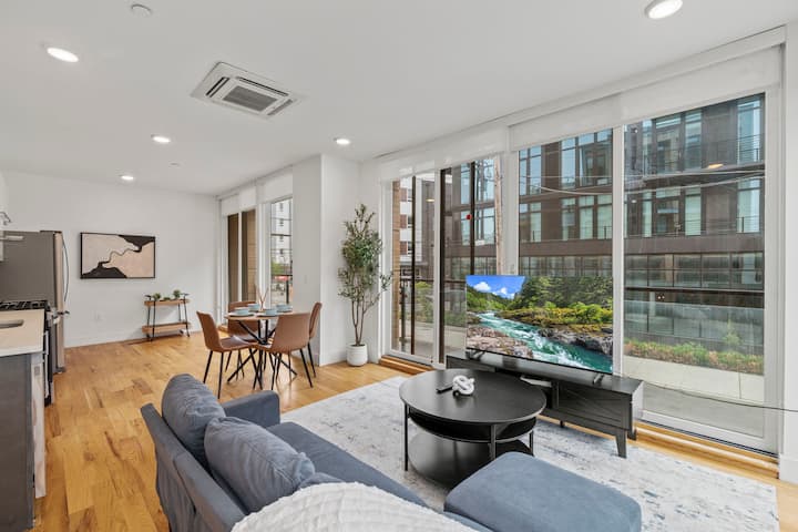 Spacious 2 Bedroom W King Bed | Gym Access! - Filadelfia, PA
